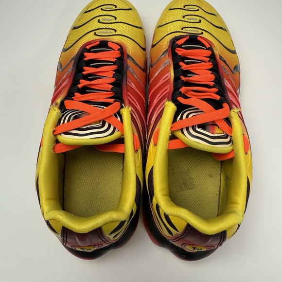 Nike Air Max Plus Chrome‎ Yellow Orange Red Black Size 5.5Y Womens 7 CT0962-700 - Picture 9 of 11